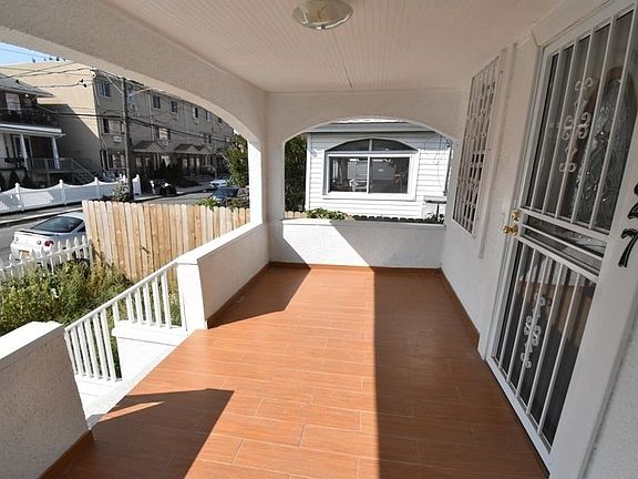 3rd image of 162 Beach 27 St