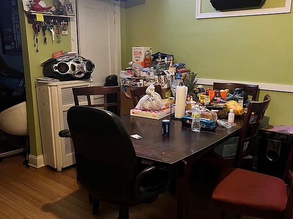 4th image of 137 E Albanus St