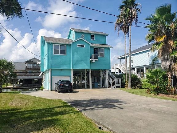 2nd image of 22810 Vida St