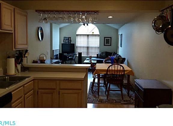 4th image of 3706 Perennial Ln