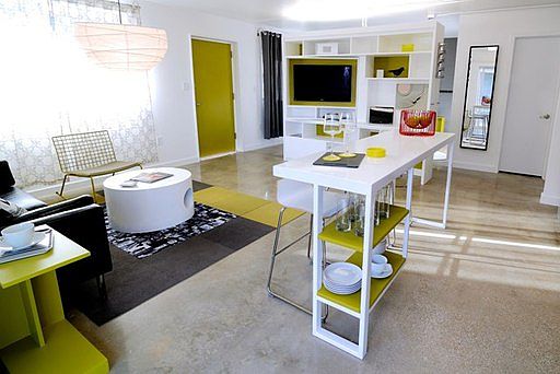 5th image of 150 S Hill Ave APT 202