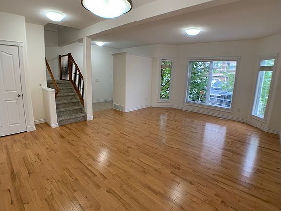 3rd image of 120 Fireweed Cres