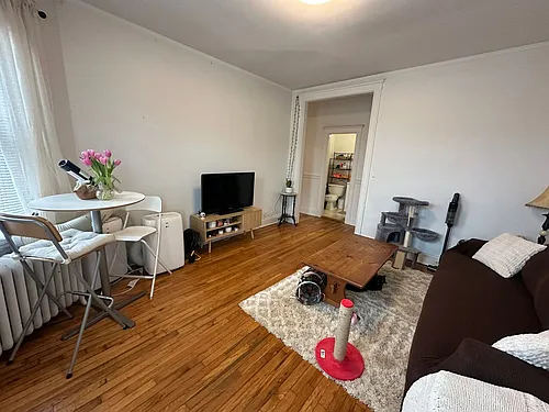 1572 Commonwealth Ave #11 Photo 1