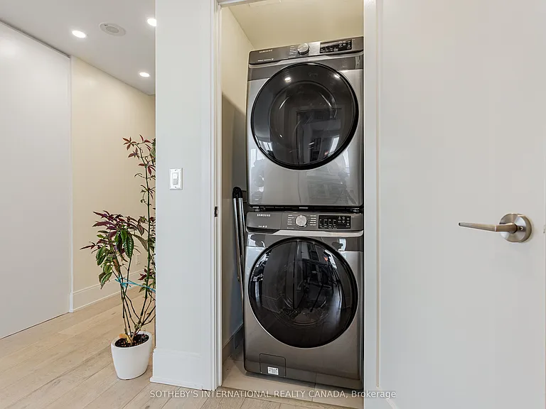 70 Roehampton Ave #2014 — Photo 25