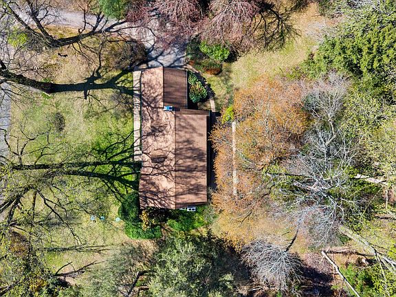 2nd image of 859 Yorklyn Rd
