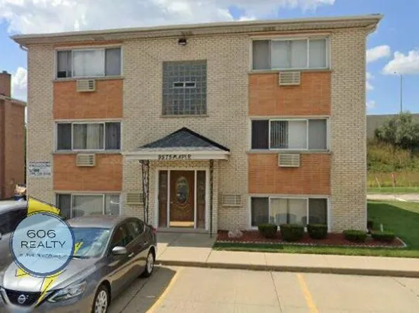 Rosemont Apartments, 9575 Maple Dr #2N, Des Plaines, IL 60018