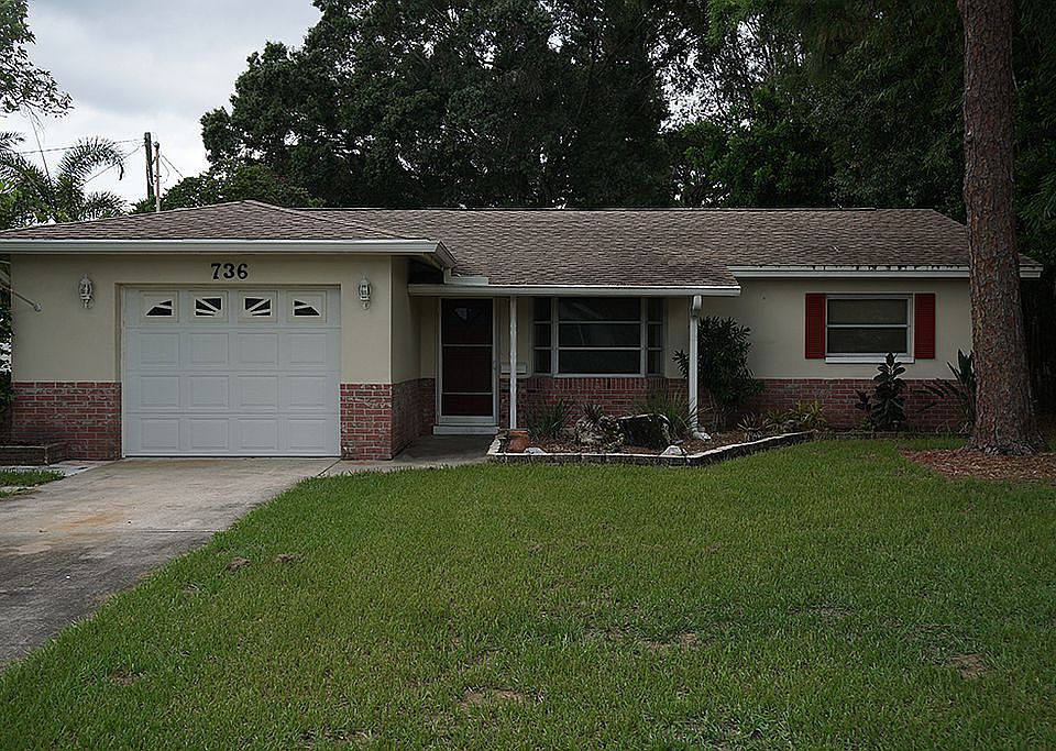 1st image of 736 Almeda St N