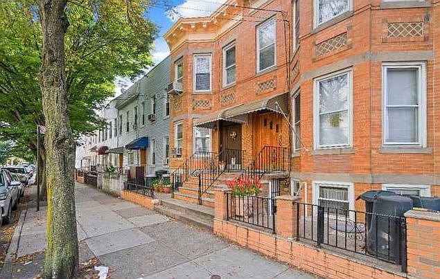 2nd image of 7216 62nd St