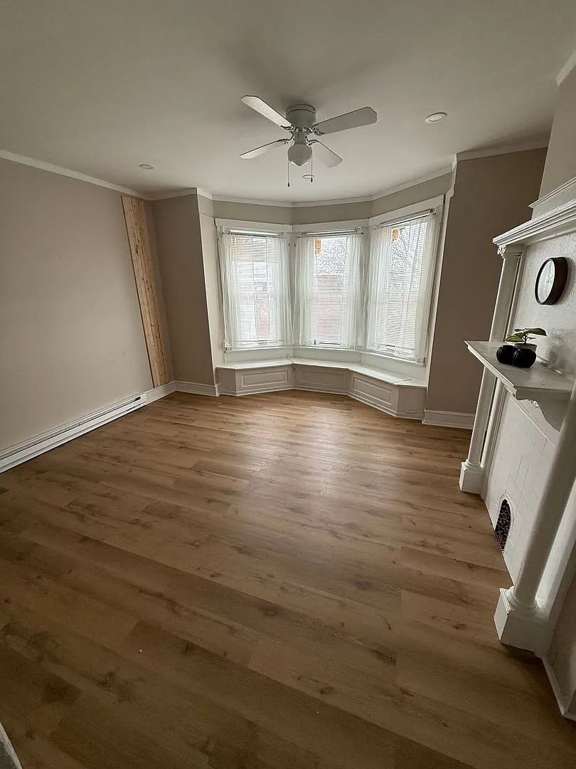 5211 Greenway Ave — Photo 2