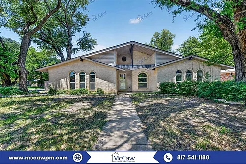 1901 Knoxville Dr Photo 1