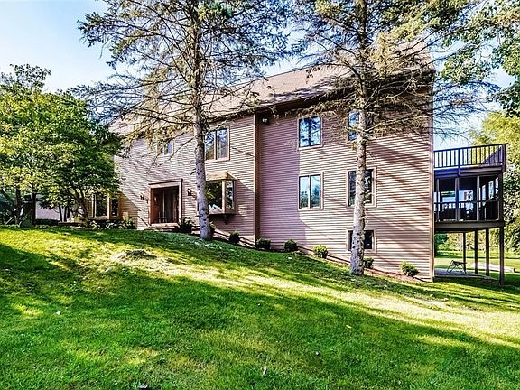 4th image of 5765 Woodridge Ct
