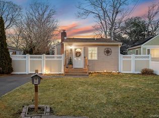 65 Pearl Avenue, Holtsville, NY 11742