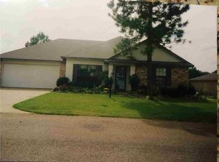318A Avondale Dr, Clinton, MS 39056
