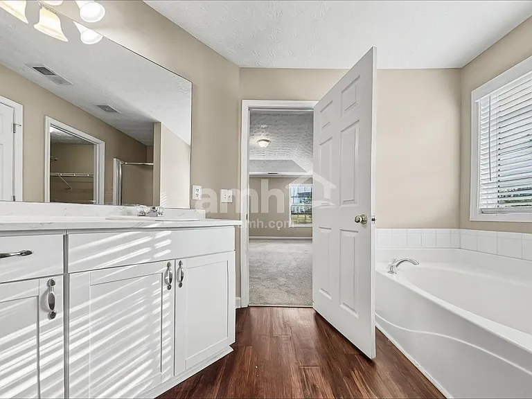 282 Rockingham Dr — Photo 13