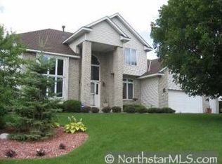 300 Ascot Ct, New Brighton, MN 55112