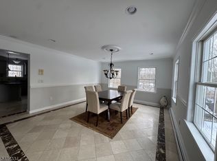 14 Hidden Valley Dr, Vernon, NJ 07462