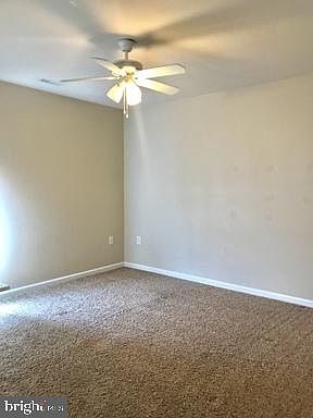 5th image of 9 Carlsbad Dr