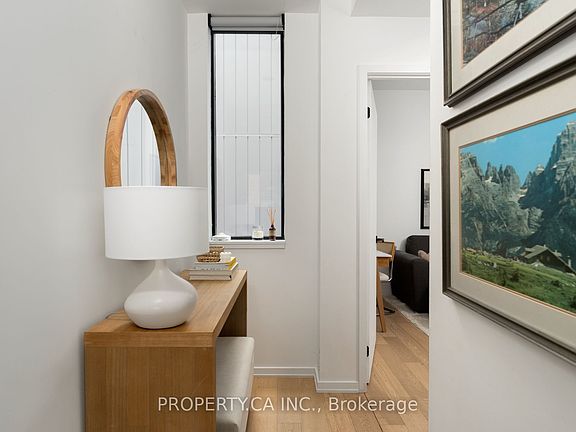 4th image of 41 Dovercourt Rd #302