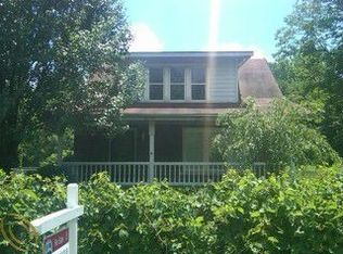 35007 Ecorse Rd, Romulus, MI 48174