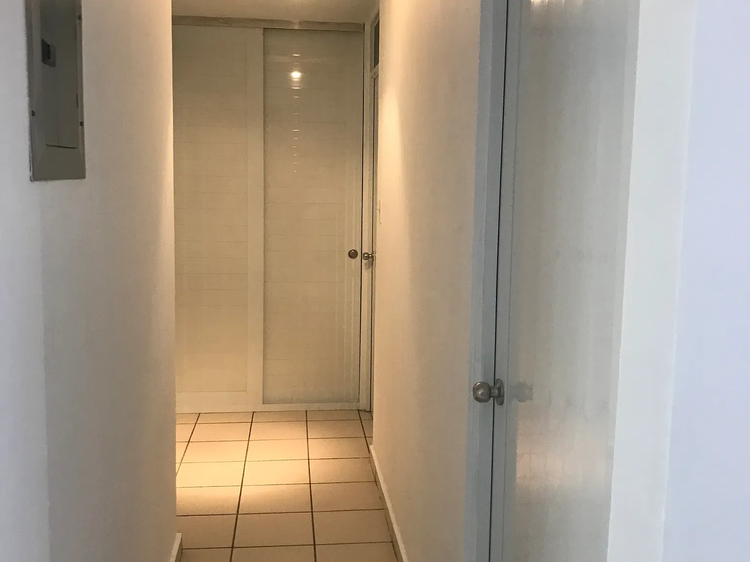 3 bed, 2.5 bath, 1700 sqft, $1,500 — Photo 2