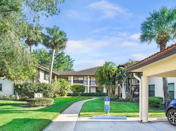 31 SW South River Dr. Drive #106, Stuart, FL 34997