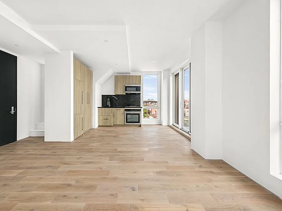 2nd image of 136 14th St Penthouse A