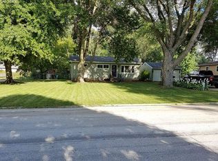 3806 Veralta Dr, Cedar Falls, IA 50613