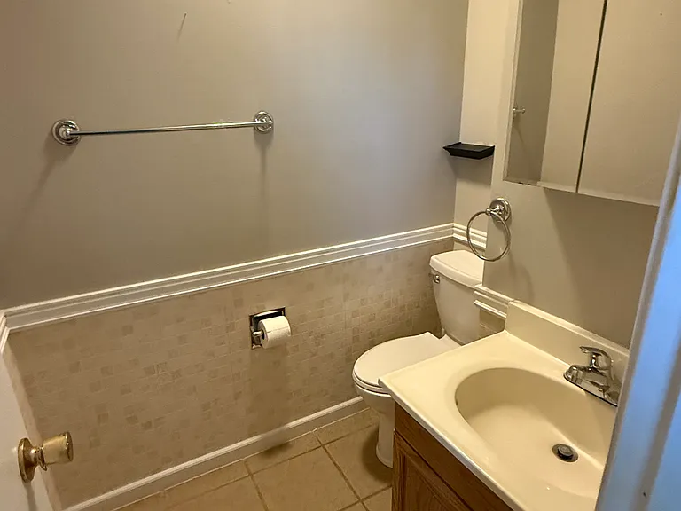 827 Cypress Dr — Photo 8