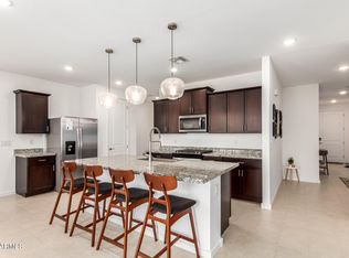 17471 W RUNNING DEER Trail, Surprise, AZ 85387