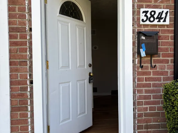 3841 26th Ave, Temple Hills, MD 20748