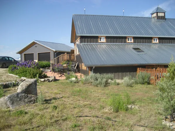 733 Moonshadow Ln, Stevensville, MT 59870