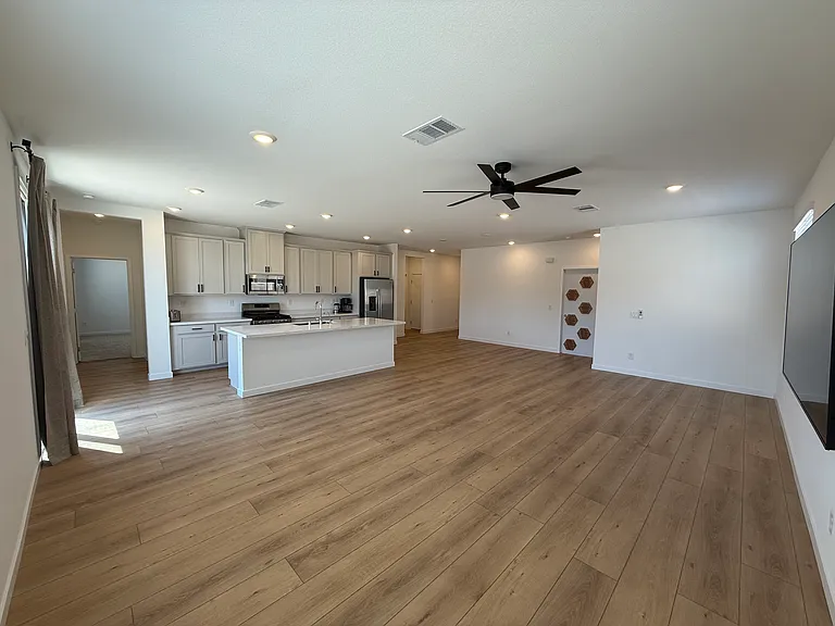 4185 Paragon Crest Ct — Photo 13