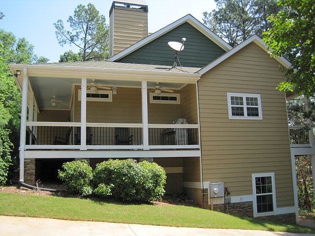 2nd image of 110 Crestview Cir