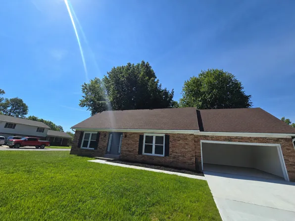 8311 N Birch Dr, Newburgh, IN 47630