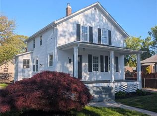 8 Lenox Ave, West Warwick, RI 02893
