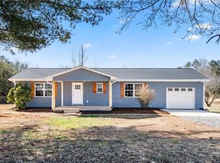179 Stephens Ln, Thomasville, NC 27360