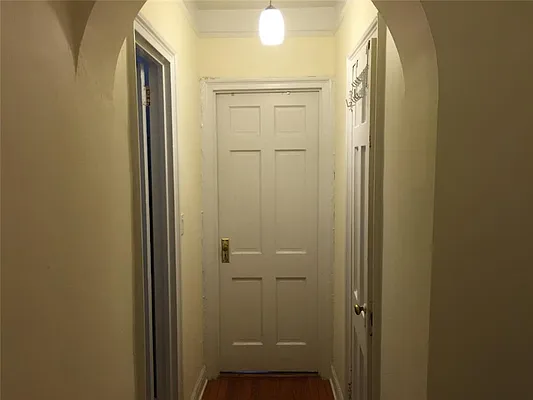 Sold by R New York | media 14