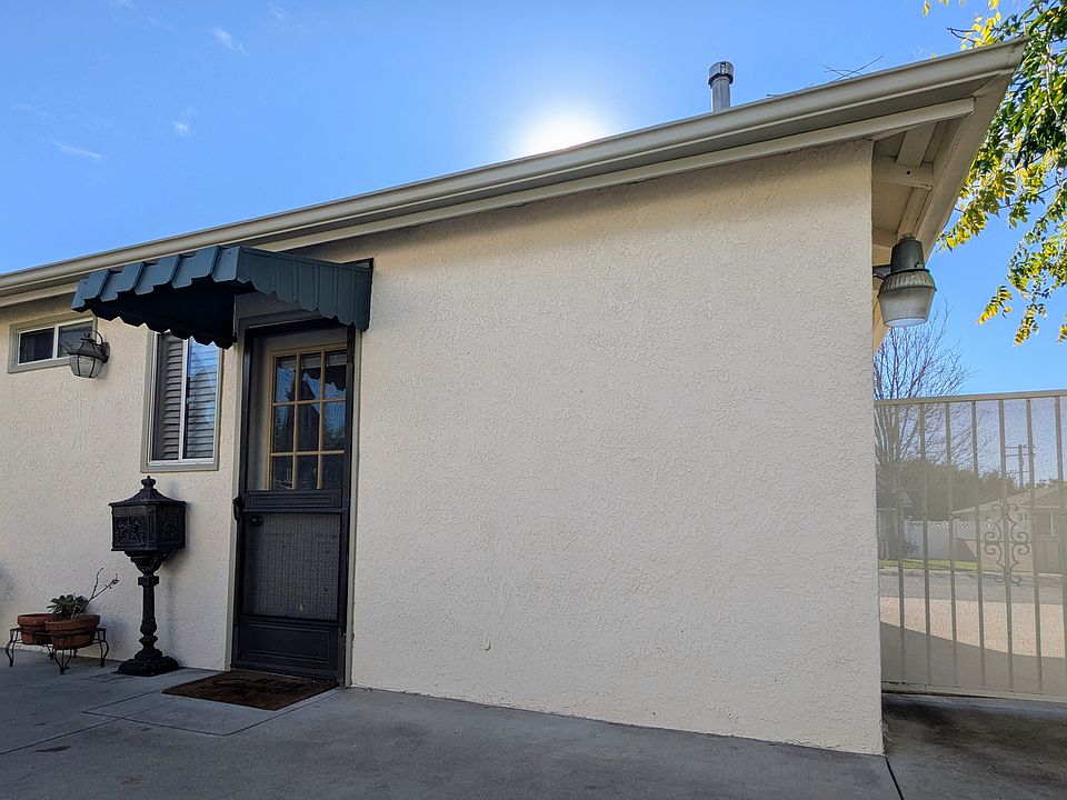 1st image of 1034 N San Antonio Ave