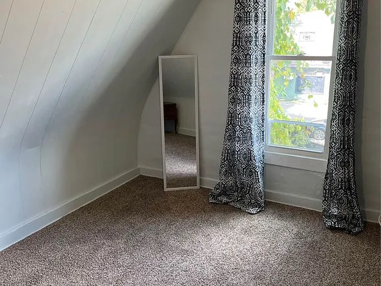 829 Main St — Photo 16