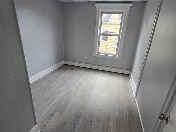 5th image of 70 Eaton Pl #G4