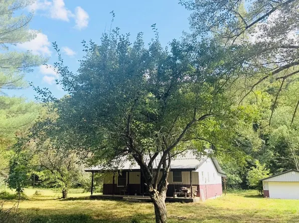 4881 Crooked Creek Rd, Nashville, IN 47448