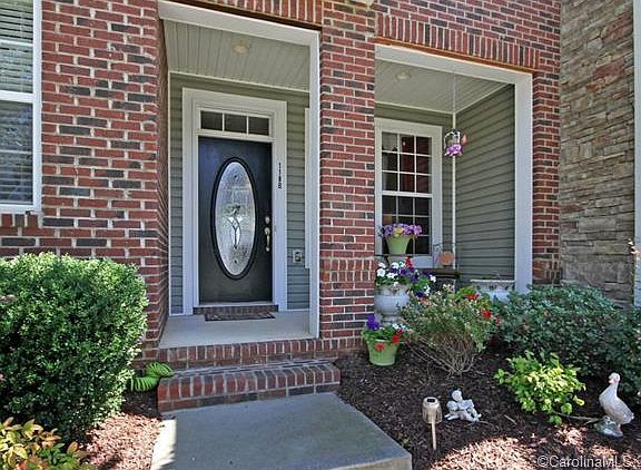 2nd image of 118 Walnut Cove Dr APT B