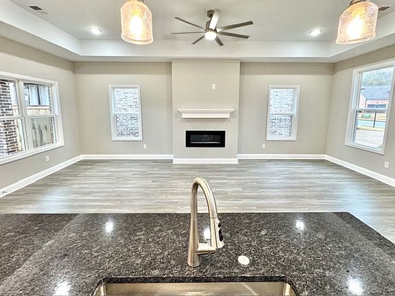 3rd image of 568 Rosalie Woods Dr