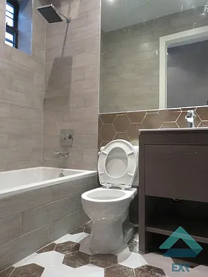 Rented by EXR | media 21