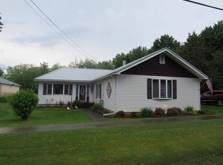 1002 Northumberland St, Morristown, NY 13664