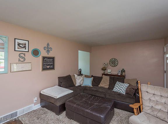 5th image of 9801 Highcrest Ave