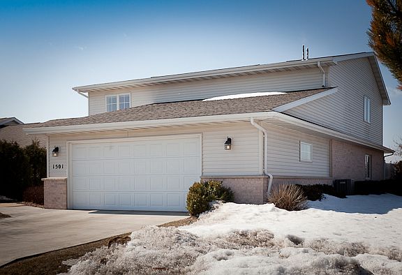 2nd image of 1501 River Pines Dr