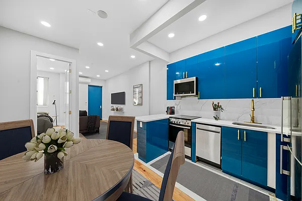 Rented by Vector New York, LLC | media 8