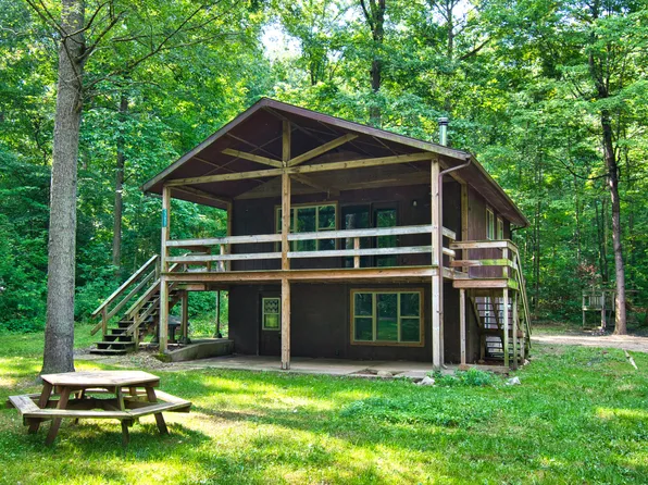 23627 Glenwood Dr, Cassopolis, MI 49031