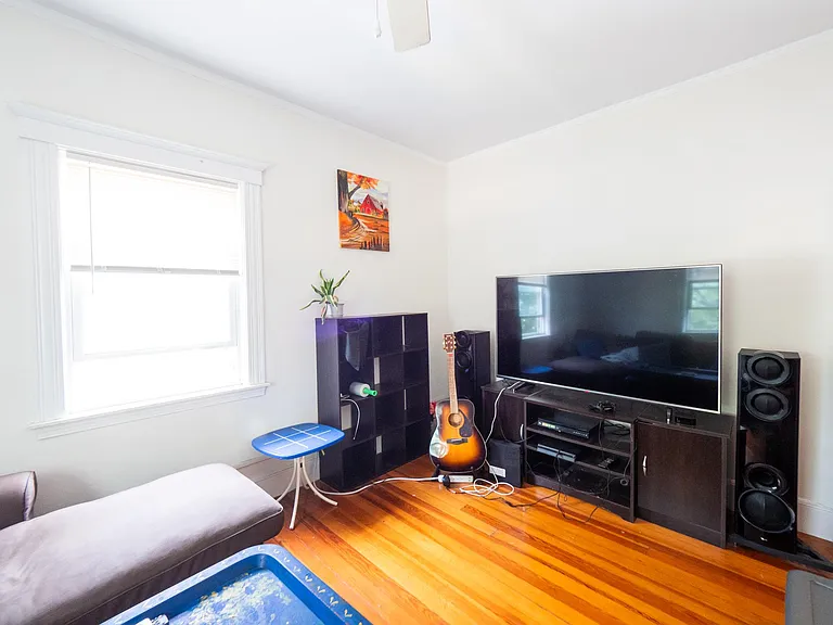 18 Winslow Rd #2 — Photo 3